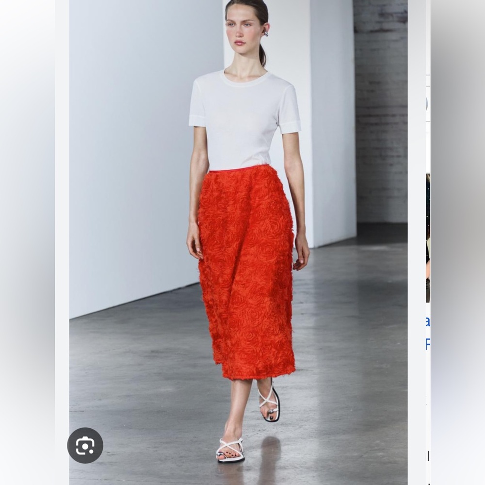 Zara long textured skirt - Picture 3 of 11